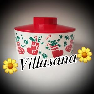 Tupperware container for the holidays.